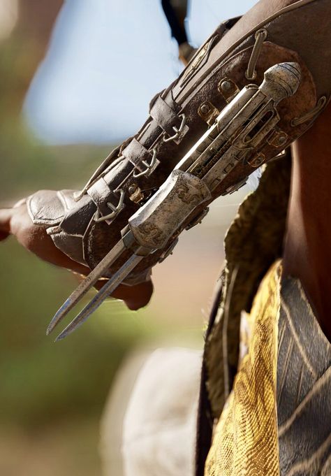 Hidden blade Assassins Creed Hidden Blade, One Piece Odyssey, Assassin's Creed Hidden Blade, All Assassin's Creed, Assassins Creed Artwork, Hidden Blade, Viking Armor, Assassins Creed Origins, Assassins Creed Art