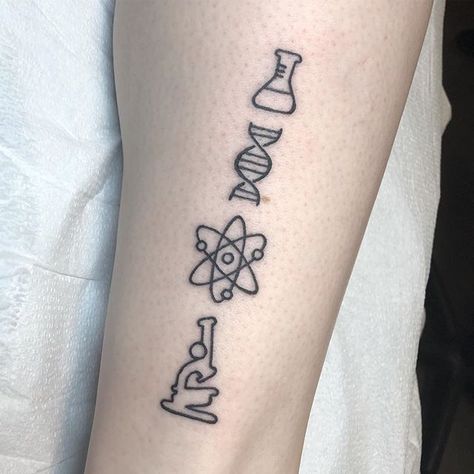 Small Science Tattoos, Scientist Tattoo, Science Tattoo Ideas, Science Tattoo, Science Tattoos, Simple Science, About Science, Science Articles, Easy Science