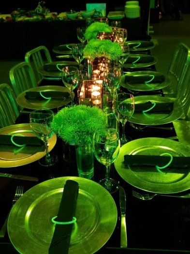 Black And Neon Green Wedding, Neon Green Birthday Party, Green Aesthetic Party, Neon Green Wedding, Lime Green Wedding Theme, Garden Centerpieces, Garden Wonderland, Bar Mitzvah Centerpieces, Glow Stick Wedding