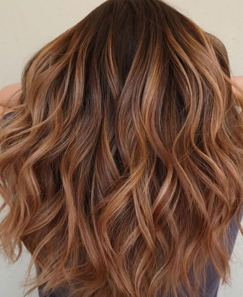 Gingerbread Brown Hair, Soft Copper Balayage, Copper Gloss Brown Hair, Brown Hair Color For Fall, Copper Highlights On Brown Hair, Hair Color For Fall, Copper Brown Hair Color, Copper Brown Hair, Balayage Caramel