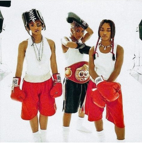 Tlc Aesthetic, Black Hair Magazine, Hip Hop Classics, 90s Hip Hop Fashion, Iconic Album Covers, Hip Hop And R&b, Black Culture, Hip Hop Fashion, 90s Fashion