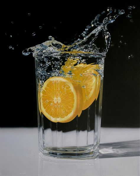 Maus Illustration, Hyper Realistic Art, Hyperrealism Paintings, Hyperrealistic Art, Photo Realism, Hyper Realism, Hyper Realistic Paintings, Realistic Oil Painting, Glass Of Water