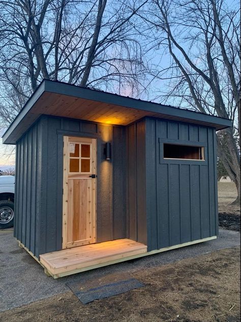 8'x12' sauna with porch Sauna Outdoor Backyards, Sauna Design Outdoor Backyard, Lean To Sauna, Small Sauna House, Backyard Sauna Diy, How To Build An Outdoor Sauna, Shed Sauna Conversion, Sauna Shed, Shed Sauna Diy