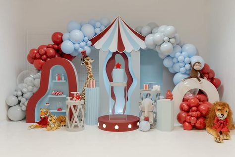 Circus Birthday Party | CatchMyParty.com Carnival Birthday Party Ideas, Surprise Birthday Decorations, Carnival Birthday Party, Baby Birthday Decorations, Circus Theme Party, Baby Boy 1st Birthday Party, Twins 1st Birthdays, Circus Birthday Party, Carnival Birthday Parties