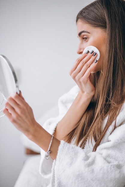 Free photo woman with mirror removing ma... | Free Photo #Freepik #freephoto #skin-care #facial-mask #beauty-care #facial-beauty Best Face Wipes, Sensitive Skin Routine, Upper Lip Hair, Face Wipes, Natural Acne Remedies, Gorgeous Skin, Lip Hair, Face Massage, Skin Routine