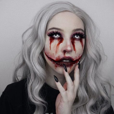 #halloweenmakeup #halloween2018 #halloween #makeup #desgin #arts Demon Sfx Makeup, Clown Sfx Makeup, Chelsea Smile, Haunted House Makeup, Demon Makeup, Ghost Makeup, Halloween Makeup Clown, Gore Makeup, Halloweenský Makeup