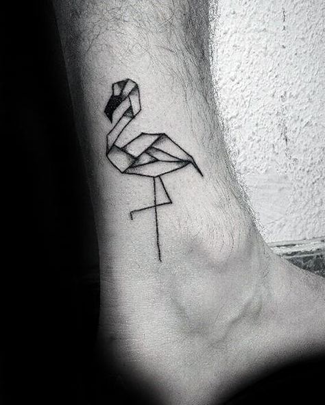 Mens Flamingo Origami Lower Leg Tattoo Geometric Animal Tattoo, Bird Tattoos For Women, Origami Tattoo, Flamingo Tattoo, Tier Tattoo, Handpoke Tattoo, Tatuaje A Color, Side Tattoos, Wings Tattoo