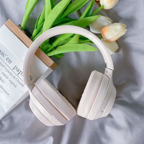 Wireless headset, iKF T1, green, beige, soft colors, style, aesthetics, flowers, vibes Ikf T1 Headphones, Boy With Headphones Aesthetic, Aesthetic Headset, Headset Aesthetic, Headphone Aesthetic, Aesthetic Headphones, Aesthetic Stationary, Gadget Accessories, Marshall Headphones