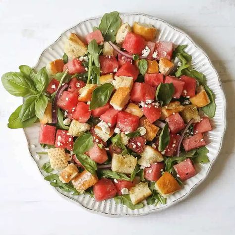 Watermelon Panzanella Salad Recipe | The Domestic Dietitian 4th Of July Food Ideas, July Food Ideas, Salad Watermelon, Panzanella Salad Recipe, Healthy Dinner Salads, 4th Of July Food, Light Summer Meals, Panzanella Salad, Juicy Watermelon