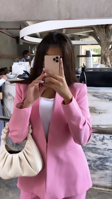 Girly Lawyer Aesthetic, Pink Lawyer Aesthetic, Legal Baddie, Pink Lawyer, Lawyer Core, Shimmer And Shine Outfit, Girl Boss Outfit, Entrepreneur Girl, Tech Girl