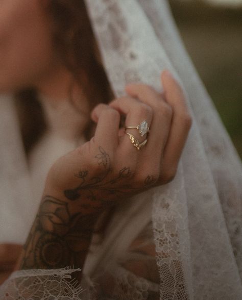 bridal portraits in the mountains 🎞️🖤 always down for a fun bridal session ✨ • • • • • • #wedding#bridal#bridals#bridaldress#model#idahowedding#idaho#mountain#mountainbrides#aesthetic#love#dress#weddingstyle#weddingdress#vogue#beauty#lovestory#sunset#bridalsession Wyoming Wedding, Wyoming Weddings, Bride Portrait, Vogue Beauty, Aesthetic Love, Bridal Session, Wedding Engagement Photos, Bridal Portraits, In The Mountains