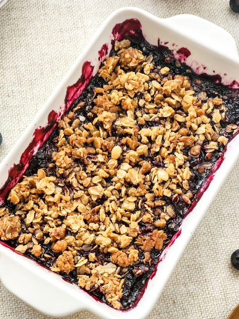 Looking for a cozy dessert? Try this Blueberry Crisp made with frozen blueberries! It’s the perfect blend of sweet and crispy goodness. Recipes For Frozen Blueberries, Using Frozen Blueberries, Blueberry Crisp Recipe, Blueberry Crisp, Comfort Desserts, Crisp Recipe, Frozen Blueberries, Vanilla Ice Cream, Blueberries