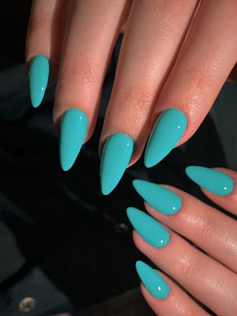 Turquoise Almond Nails, Nails Turquesa, Long Nails Blue, Bare Nails, Summer Nails Almond, Long Almond, May Nails, Simple Acrylic Nails, Fake Nail