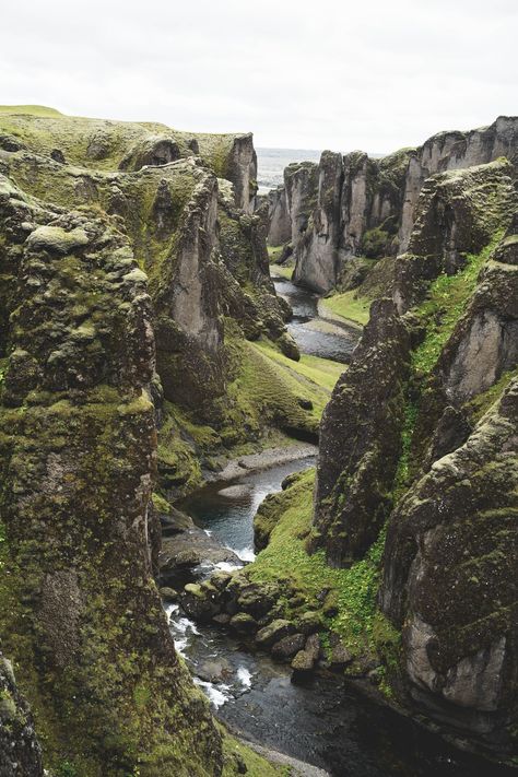 Thanks to Ben Eaton for making this photo available freely on @unsplash 🎁 Iceland Photography Landscapes, Iceland Travel Summer, Iceland Wallpaper, Diamond Beach Iceland, Iceland Travel Photography, Iceland Summer, Iceland Nature, Iceland Vacation, Iceland Photos