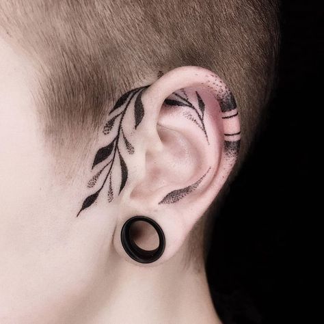 Trippy Tattoo Ideas, Inner Ear Tattoo, Trippy Tattoo, Love Symbol Tattoos, Clever Tattoos, Spooky Tattoos, Tatuaje A Color, Classic Tattoo, Classy Tattoos