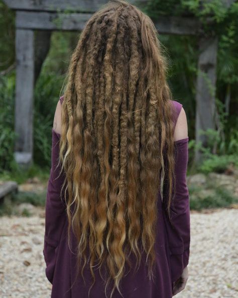 Straight Bob Hairstyles, Braided Dreadlocks, Curly Hair Braids, Short Hairstyles For Thick Hair, Men Haircut Styles, Goddess Hairstyles, Dread Hairstyles, Very Long Hair, Dreadlock Hairstyles