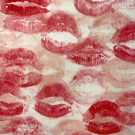 #red #redtv #taylorswift #redtaylorswift #aesthetic Rotting Aesthetic, Red Lipstick Kisses, Core Wallpaper, Red Lip Stain, Kiss Music, Lipstick Mark, Kiss Pink, Lipstick Kiss, Poster Diy