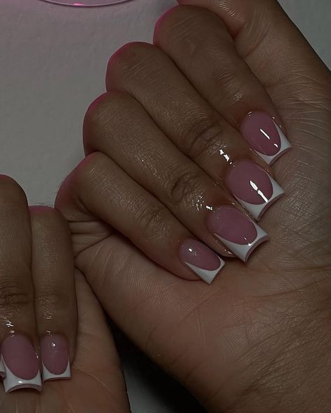 White Gel Polish, Unique Bedroom Ideas, Unique Bedroom, Tapered Square Nails, Colored Acrylic Nails, Work Nails, French Tip Acrylic Nails, Simple Acrylic Nails, French Acrylic Nails