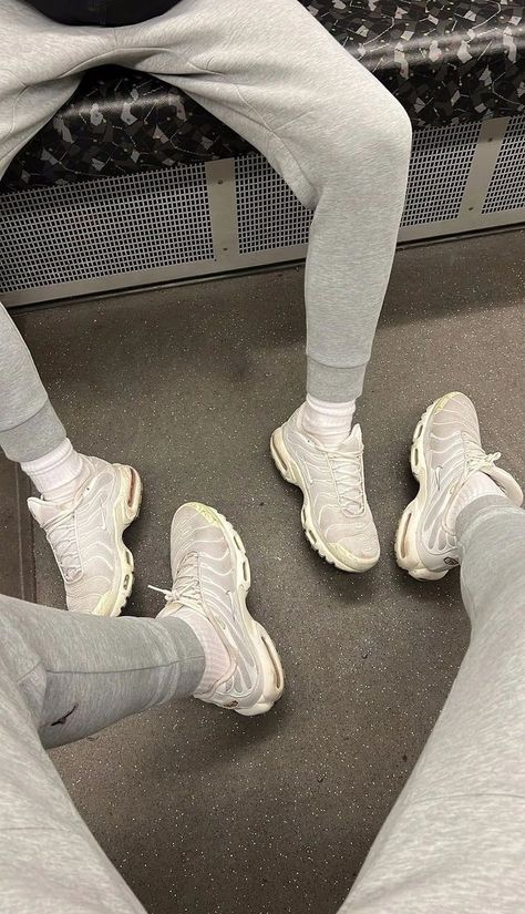 White Tns Outfit Mens, White Tns Outfit, Nike Tn Outfit, Air Max Plus Outfits, Air Max 97 Outfit, Cargo Outfit, Trendy Boy Outfits, Nike Tn, Sneakers And Socks