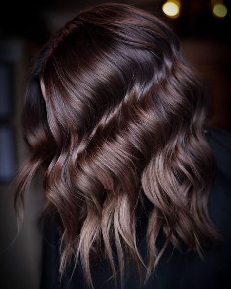 Cool Brown Balayage Hair Color Idea Trendy Brunette Hair, Chocolate Mauve Hair, Color Hair Styles, Brown Hair Color Shades, Natural Brown Hair, Hair Styles Color, Warm Brown Hair, Cinnamon Hair, Blonde Ends