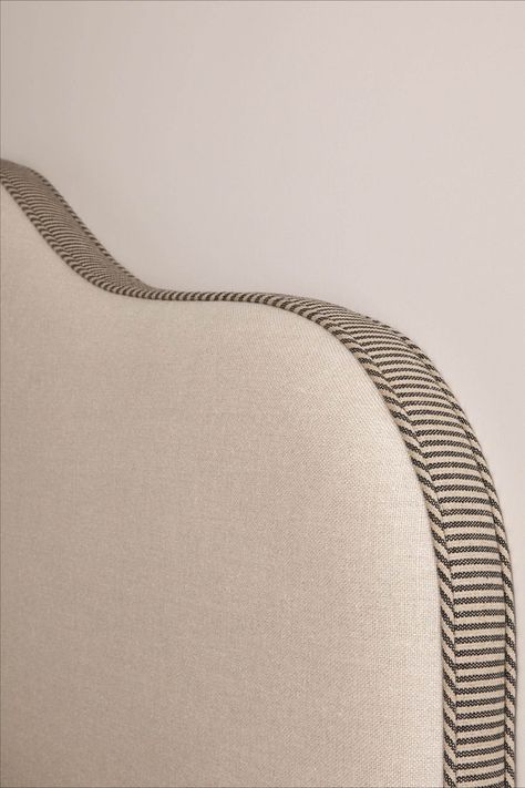 A timeless piece inspired by the essence of calm, our Marion Bedhead is handcrafted in Melbourne using premium European natural linen. Understated simplicity, a gently curved silhouette and subtle striped piped detailing provide a versatile canvas for any textile. Each bedhead is meticulously designed and carefully crafted to ensure durability and impeccable quality. Curved Fabric Headboard, Bed Heads Ideas, Black Bedhead, Fabric Bedhead, Neutral Moodboard, Headboards Ideas, Headboard Inspiration, Upholstered Bedhead, Santa Margherita