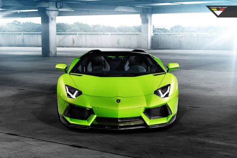 Vorsteiner Green Aventador Green Porsche, Lamborghini Supercar, Lamborghini Aventador Roadster, Green Luxury, Car Hd, The Hulk, Italian Cars, Latest Cars, Expensive Cars