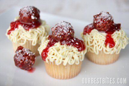 Meatball Cupcakes, April Fools Food, Food Cupcakes, Creative Cupcakes, Spaghetti And Meatballs, Köstliche Desserts, Fun Cupcakes, Yummy Cupcakes, Kid Friendly Meals