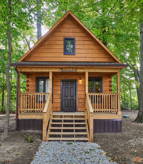 Small Alaskan Cabin, Alaskan Cabin, Alaska Cabin, Cabin Inspiration, Six Nations, Log Home, Small Cabin, Cabin Ideas, Cabins And Cottages