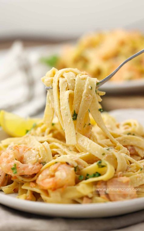 Salmon and Prawn Pasta Prawn And Salmon Recipes, Salmon And Prawn Pasta, Salmon Tagliatelle Recipes, Prawn Pasta Recipe, Salmon Tagliatelle, Salmon Linguine, Creamy Seafood Pasta, Tagliatelle Recipe, Prawn Pasta