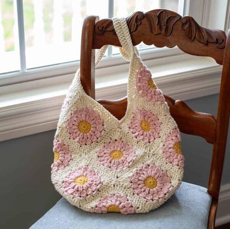 Sweet Dahlia Bag Flower Granny Square Bag, Granny Crochet Bag, Sunburst Crochet, Crochet Hook Sizes Chart, Bobble Stitch Tutorial, Crochet Sunburst, Crochet Flower Granny Square, Crochet Conversion Chart, Crochet Granny Square Bag