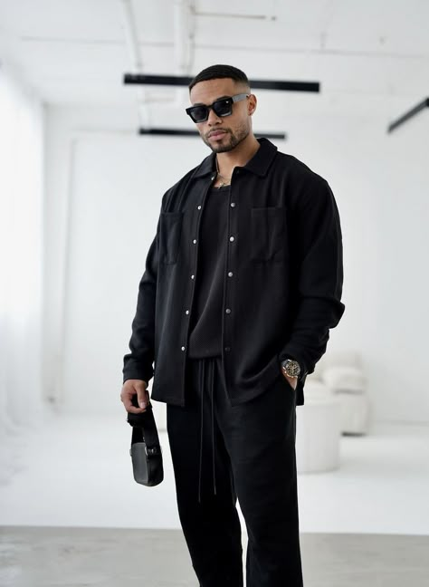 Josh Mair Black Concert Outfit Men, Black Classy Outfit Men, Man Concert Outfit, Classy Black Men Outfits, Men’s Outfit Ideas For Concert, Outfit Elegante Hombre, Mens All Black Outfit Classy, David Oliveira, Concert Outfit Men