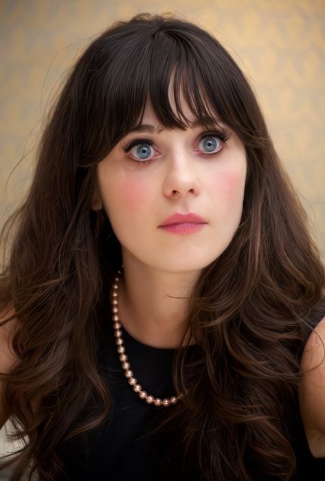 Smokey Eye Cut Crease, Zoe Deschanel, Zooey Deschanel Hair, Liquid Cat, Makeup For Round Eyes, Celebrity Twins, Natural Dramatic, Eyeshadow Matte, Cluster Lashes