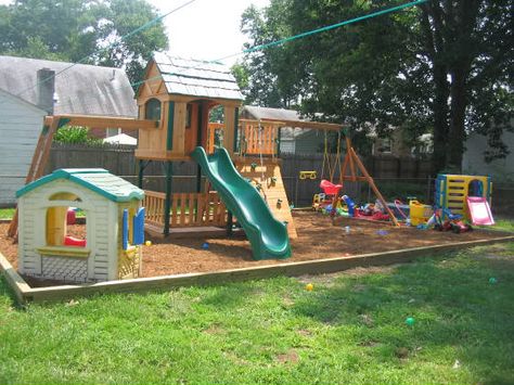 Playground Landscaping, Kids Backyard Playground, Play Area Backyard, Backyard Kids Play Area, Playground Ideas, Playground Set, Diy Playground, Outdoor Play Area, Playground Design