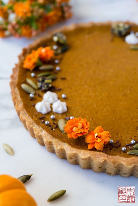 Autumn Pumpkin Tart Pumpkin Tart, Pumpkin Tarts, Tart Dessert, Mini Tart, Pie Tart, Fruit Tart, Best Fruits, Sweet Tarts, Tart Recipes