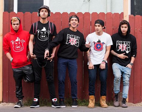 #janoskians #hot #youtubers #australians #dirtypig Jai Brooks, Luke Brooks, Ryan Sheckler, The Janoskians, Silly Kids, Tom Daley, Man Crush Monday, Five Guys, Mark Wahlberg