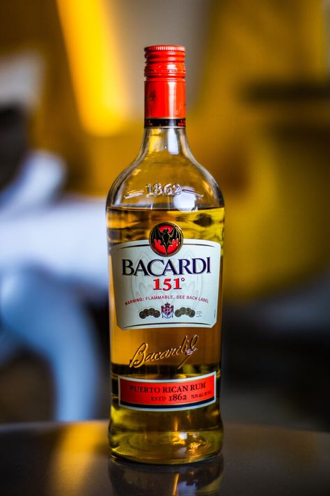 Daru Bottle Drinks, Bacardi 151, Puerto Rican Rum, Alcohol Pictures, Beer Store, Bottle Picture, Bottle Images, Best Poses For Photography, Alcohol Bottles