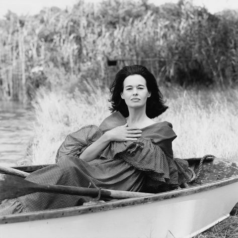 Gloria Vanderbilt – a life in pictures | Fashion | The Guardian New York Landmarks, Gordon Parks, City Icon, Anderson Cooper, Cecil Beaton, Black And White Photograph, Elsa Peretti, Extraordinary Life, Gloria Vanderbilt