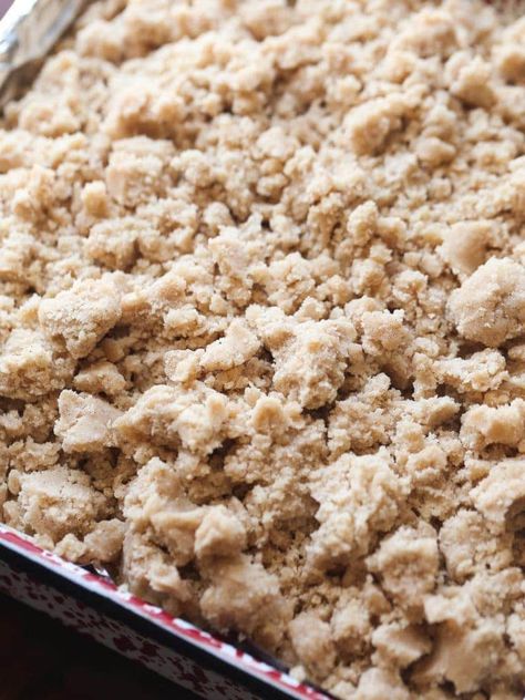 Double the Crumb Cake is a tender vanilla cake, swirled with cinnamon sugar and topped with as much crumb topping as I could fit in the pan! We all know the crumb is the best part! #cinnamon #cake #vanilla Mexican Christmas Cookies, Bisquick Coffee Cake, Crumb Cake Topping, Breakfast Cake Recipes, Crumb Coffee Cakes, Apple Crumb Cakes, Crisp Bread, Coffee Cake Recipes Easy, Crumb Cake Recipe