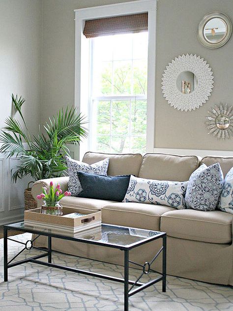 . Interior Design Living Room Low Budget, Beige Couch Living Room, Beige Sofa Living Room, Beige Couch, Living Room Redo, Beige Living Rooms, Sofa Beige, Decor Ikea, Beige Sofa