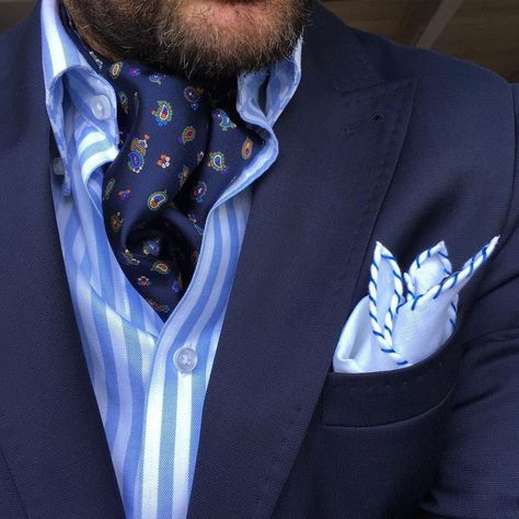 Mens Scarf Fashion, Ascot Outfits, Mens Ascot, Mens Neckwear, Ascot Ties, Tie Men, Mens Fashion Classic, Mens Fashion Suits, Mens Scarves