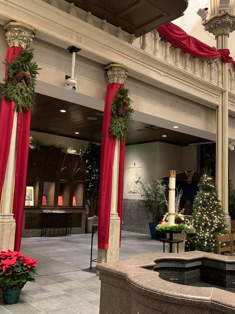 Christmas Column Decor, Church Christmas Decorations Lobby, Christmas Decorations For Church, Christmas Church Decorations, Dc Christmas, Column Decoration, Church Christmas Decorations, Christmas Church, St Andrew