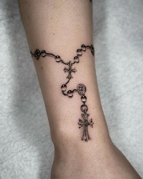 Cross Tattoos For Women, Wicked Tattoos, Cross Tattoo Designs, Hand Tattoos For Women, Pretty Tattoos For Women, Śliczne Tatuaże, Small Hand Tattoos, Discreet Tattoos, Black Ink Tattoos