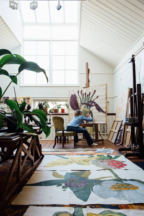 Artist Sarah Graham's London Home and Studio | House & Garden Home Art Studios, Sarah Graham, Studio At Home, Art Studio Space, Art Spaces, Art Studio Design, Art Studio Room, Art Studio Ideas, Artists At Work