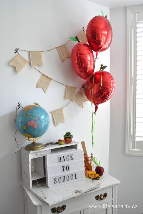 Teachers Day Surprise Decoration, 1st Day Of School Balloons, Breakfast Parties, School Event Ideas, Occasion Bin, Back To School Party Ideas, Welcome Back Party, Back To School Event, Back To School Displays