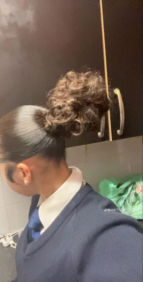 #explorepage #explore Cute Light Skin Hairstyles, Top Not Bun Natural Hair, 2 Buns Curly Hair, Bun Natural Hairstyles Black Women, Mid Bun Hairstyles For Black Women, Natural Slick Hairstyles, Slick Back Bun Black Women, Cute Natural Hairstyles For School, Midi Bun