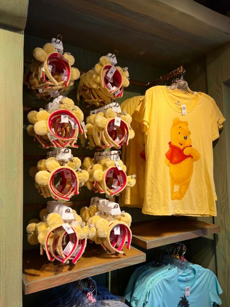 Disneyland Shop, Winnie The Pooh Ears, Disney Universal Studios, Disney Parque, Disneyland California Adventure, Disney Photo Ideas, Disney Merch, Parc D'attraction, Disneyland California