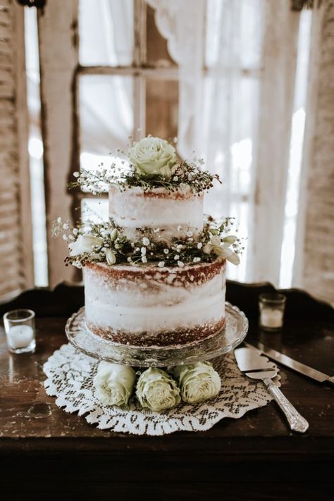 Georgia Forest, Iced Wedding Cake, Vintage Pasta, Vow Exchange, Wedding Cake Images, Cake With Flowers, Wedding Cake Pictures, Wedding Cake Rustic, Rustic Wedding Cake