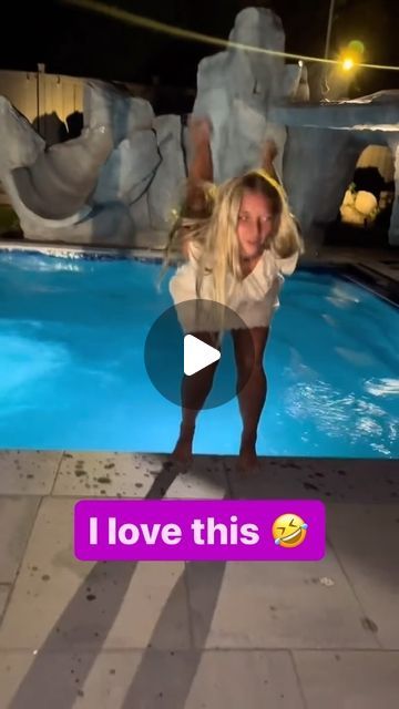 Overtime WBB on Instagram: "Wait this was actually so cool to watch 😭 @claire.liljenquist" Wow Reaction Pic, Fun Stuff To Do, Begging Pose, Female Artworks, Friday Funny Pictures, Funny Walmart Pictures, Epic Fail Photos, Famous Cheerleaders, Videos Of People