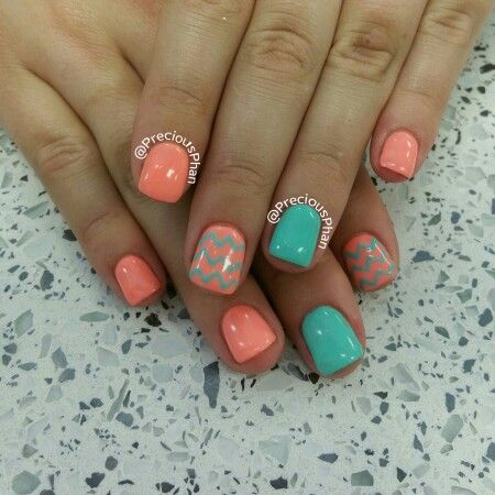 Coral and mint nails. Chevron nails Purple Chevron Nails, Coral And Aqua Nails, Coral And Green Nails, Coral And Mint Nails, Turquoise And Coral Nails, Bright Gel Nails, Coral Nails With Design, Cut Nails, Aztec Nails