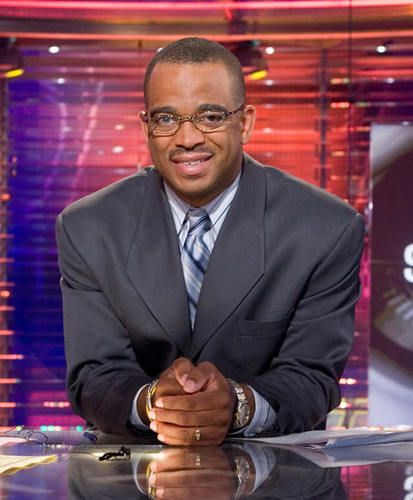 Lani's Fog Blog: ESPN anchor Stuart Scott, 1965-2015 Stuart Scott, Gone Too Soon, Too Soon, Grave Memorials, Music History, Famous People, Movies And Tv Shows, Actors & Actresses, How To Memorize Things